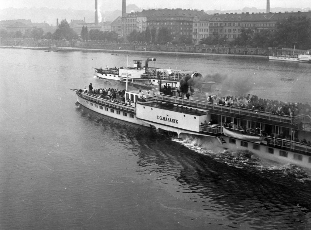 Parník T. G. Masaryk, historická fotografie